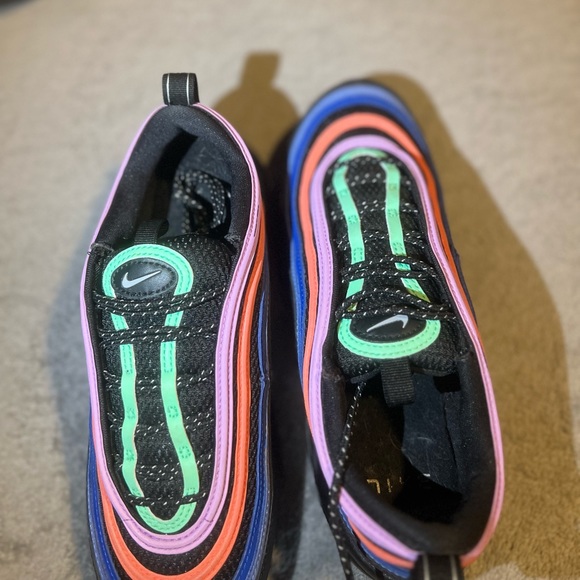 purple black blue 87 air maxes i would like 95$ too 100$ - Picture 3 of 3